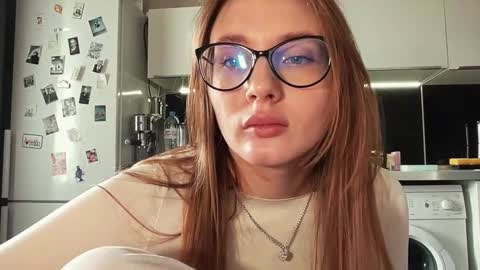 Emili online show from February 24, 2025, 6:16 am