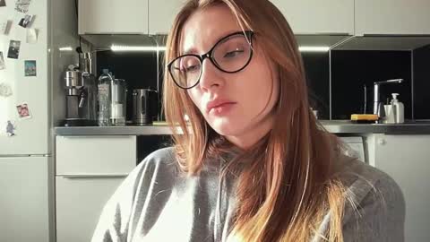 Emili online show from February 28, 2025, 7:05 am