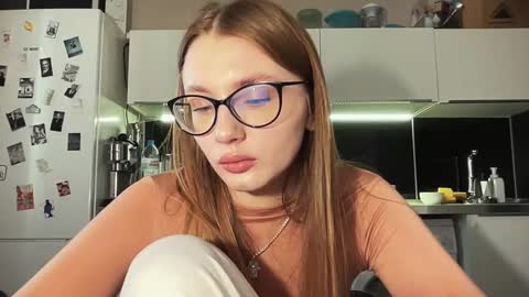 Emili online show from March 2, 2025, 3:34 am