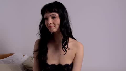 sweet_motherfookr online show from February 18, 2026, 9:27 am