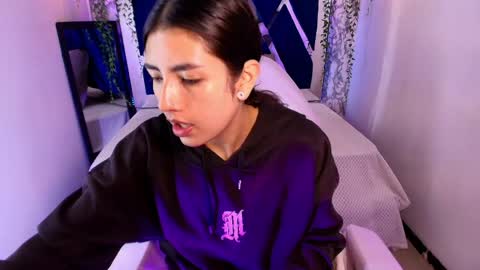 Snapshot of sweet_mussee chatting on February 28, 2026, 11:44 am Daniela online show from February 28, 2026, 11:44 am