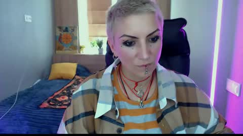 sweet_n_strong online show from June 6, 2026, 11:15 am