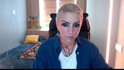 sweet_n_strong online show from June 7, 2026, 10:52 am