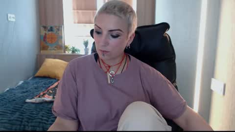 sweet_n_strong online show from June 13, 2026, 11:08 am