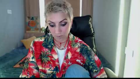 sweet_n_strong online show from June 19, 2026, 5:56 am