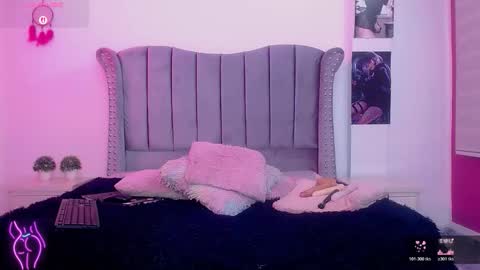 Snapshot of sweet_naomy01 chatting on October 30, 2025, 5:02 pm sweet_naomy01 online show from October 30, 2025, 5:02 pm