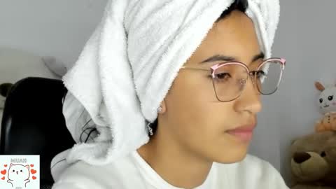 Snapshot of sweet_nhaomy chatting on October 8, 2025, 12:41 am Nhaomy online show from October 8, 2025, 12:41 am