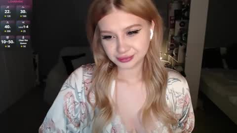 sweet_nicole_333 online show from March 20, 2026, 6:35 pm