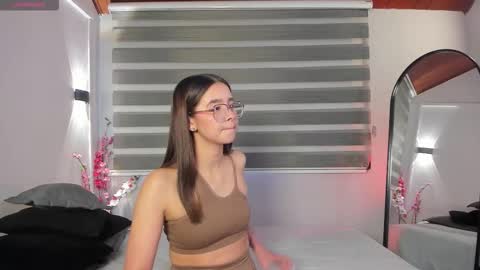 Snapshot of sweet_obsession__ chatting on October 8, 2025, 8:50 pm Sweet Obsession online show from October 8, 2025, 8:50 pm