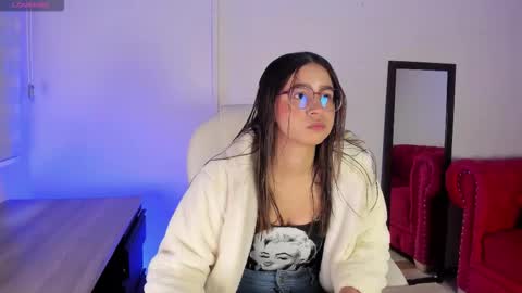 Snapshot of sweet_obsession__ chatting on October 13, 2025, 1:44 pm Sweet Obsession online show from October 13, 2025, 1:44 pm