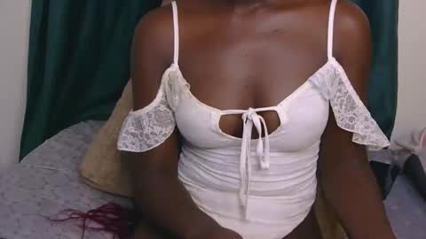 Snapshot of sweet_peachiee chatting on March 16, 2026, 5:44 am sweet peachy online show from March 16, 2026, 5:44 am