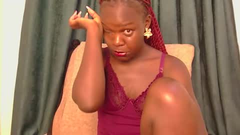 Snapshot of sweet_peachiee chatting on March 17, 2026, 11:52 pm sweet peachy online show from March 17, 2026, 11:52 pm