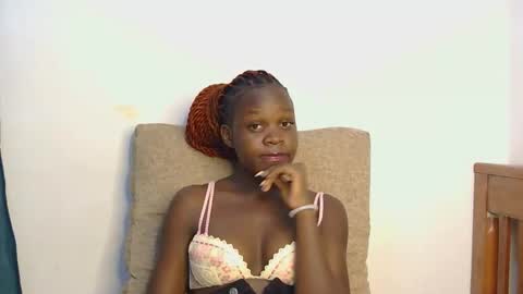 sweet peachy online show from May 15, 2026, 1:45 am