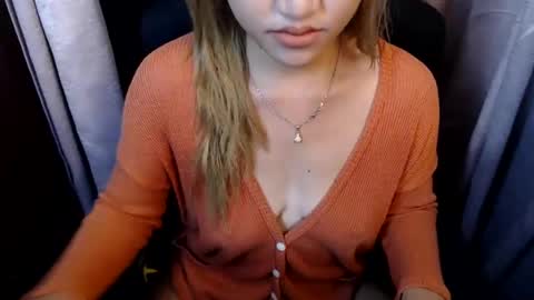 Snapshot of sweet_pee1 chatting on March 6, 2025, 3:13 am Jane online show from March 6, 2025, 3:13 am