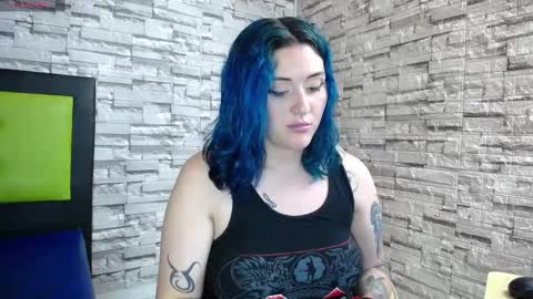  LAUREN  online show from March 12, 2025, 11:01 pm