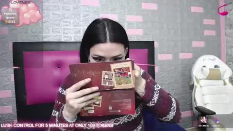  LAUREN  online show from September 11, 2025, 8:31 pm