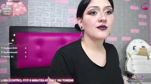  LAUREN  online show from September 15, 2025, 8:53 pm