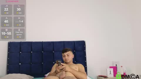 sweet_poisonx online show from May 19, 2026, 8:26 pm