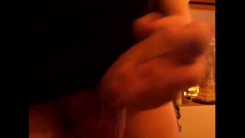 Snapshot of sweet_potato2 chatting on October 16, 2025, 7:15 pm Sweet potato2 online show from October 16, 2025, 7:15 pm