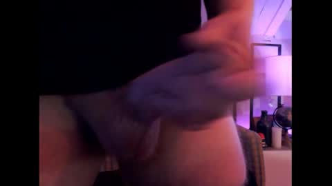 Snapshot of sweet_potato2 chatting on October 29, 2025, 6:20 pm Sweet potato2 online show from October 29, 2025, 6:20 pm