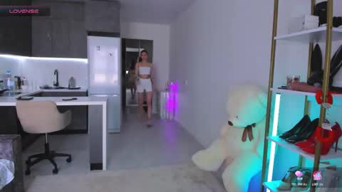 Ashley online show from March 18, 2026, 10:29 am