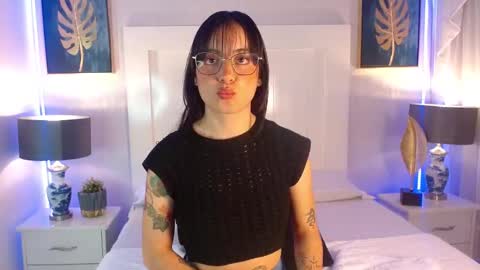 Snapshot of sweet_rabbitss chatting on September 26, 2025, 8:24 pm online show from September 26, 2025, 8:24 pm