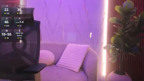 Snapshot of sweet_santii chatting on October 21, 2025, 11:33 am Santiago online show from October 21, 2025, 11:33 am