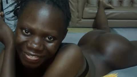 Snapshot of sweet_sharon01 chatting on May 17, 2026, 7:54 pm Sharon online show from May 17, 2026, 7:54 pm