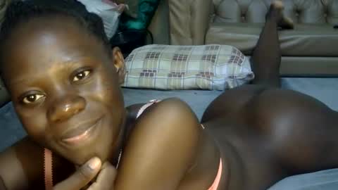 Snapshot of sweet_sharon01 chatting on May 25, 2026, 8:37 pm Sharon online show from May 25, 2026, 8:37 pm