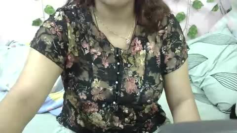 sweet_shivani online show from April 4, 2026, 11:46 pm