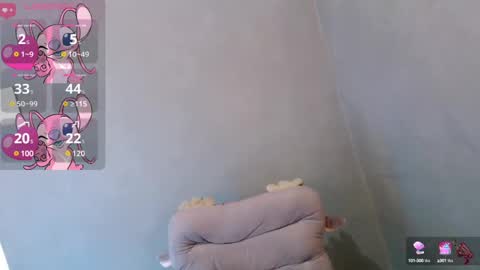 Snapshot of sweet_sirenxx chatting on December 15, 2024, 9:56 am Leah online show from December 15, 2024, 9:56 am