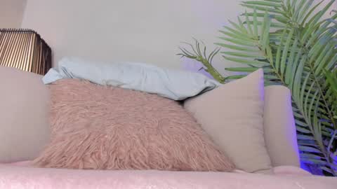 Snapshot of sweet_skiinny chatting on December 2, 2024, 3:03 pm Adeline online show from December 2, 2024, 3:03 pm