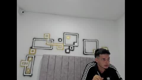 sweet_sofi20 online show from November 14, 2025, 1:21 pm