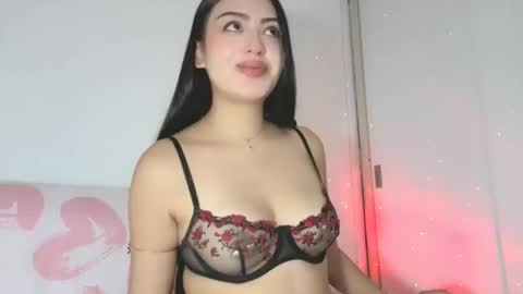 Snapshot of sweet_sophie_7 chatting on April 9, 2026, 3:28 am sweet_sophie_7 online show from April 9, 2026, 3:28 am