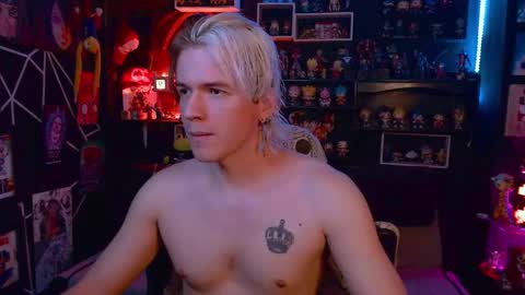 Snapshot of sweet_steve chatting on September 24, 2025, 2:04 am Matt online show from September 24, 2025, 2:04 am