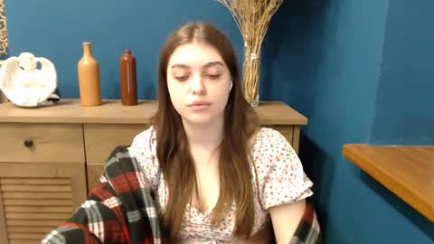 Rebecca online show from March 5, 2025, 10:44 am