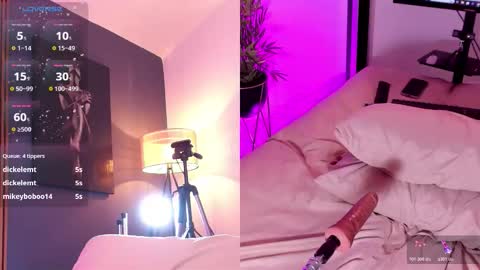 Snapshot of sweet_susie_ chatting on November 7, 2025, 8:42 pm SUSIE online show from November 7, 2025, 8:42 pm