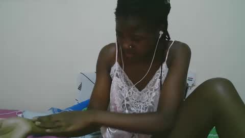 Tatty online show from February 19, 2025, 7:48 pm
