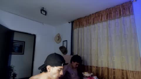 Snapshot of sweet_tippot chatting on January 30, 2025, 6:03 am Tippot and Germaine online show from January 30, 2025, 6:03 am