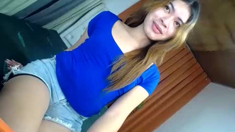 sweet_trexie online show from April 24, 2026, 2:30 pm