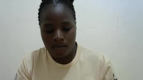 Snapshot of sweet_veebouset chatting on March 23, 2026, 6:12 pm sweet_veebouset online show from March 23, 2026, 6:12 pm