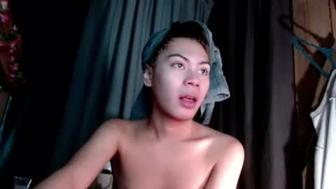 sweet_vell online show from June 25, 2026, 9:25 am