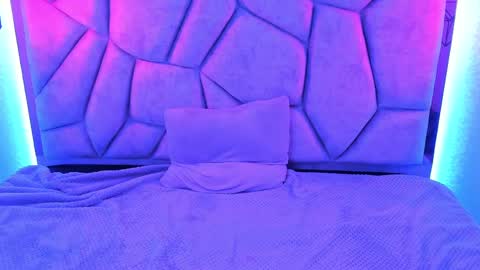 sweet_venus4 online show from December 17, 2024, 10:00 pm