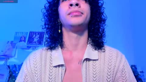 Snapshot of sweet_vond chatting on December 2, 2024, 1:02 pm Steven independent model online show from December 2, 2024, 1:02 pm