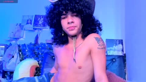 Snapshot of sweet_vond chatting on December 12, 2024, 1:06 pm Steven independent model online show from December 12, 2024, 1:06 pm