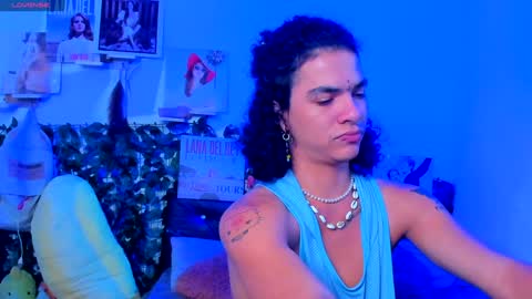 Snapshot of sweet_vond chatting on December 17, 2024, 3:17 pm Steven independent model online show from December 17, 2024, 3:17 pm