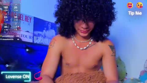 Snapshot of sweet_vond chatting on January 21, 2025, 1:29 am Steven independent model online show from January 21, 2025, 1:29 am