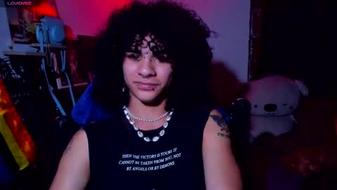 Snapshot of sweet_vond chatting on February 11, 2025, 7:02 am Steven independent model online show from February 11, 2025, 7:02 am