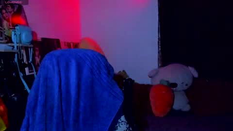 Snapshot of sweet_vond chatting on February 12, 2025, 3:29 am Steven independent model online show from February 12, 2025, 3:29 am