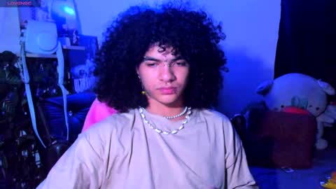 Snapshot of sweet_vond chatting on February 25, 2025, 7:09 am Steven independent model online show from February 25, 2025, 7:09 am